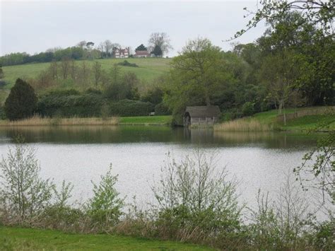 Ashburnham Place | Parks and Gardens (en)