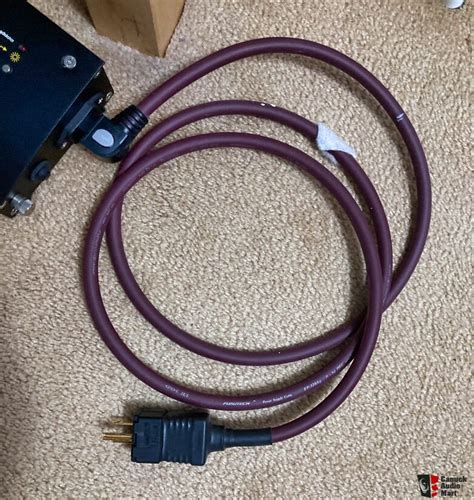 Furutech FP 320ag Power Cord With Right Angle IEC Connector Photo