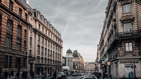 A Comprehensive Guide to the Paris Catacombs - adventuretwo