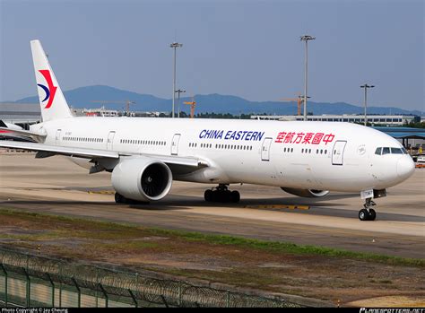 B China Eastern Airlines Boeing Per Photo By Jay Cheung Id