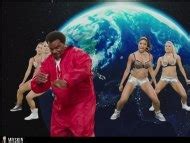 Naked Brianna Nowlin In Hot Tub Time Machine