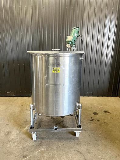 Used Sold USED 300 GALLON TANK, 304 STAINLESS STEEL WITH MIXER at ...