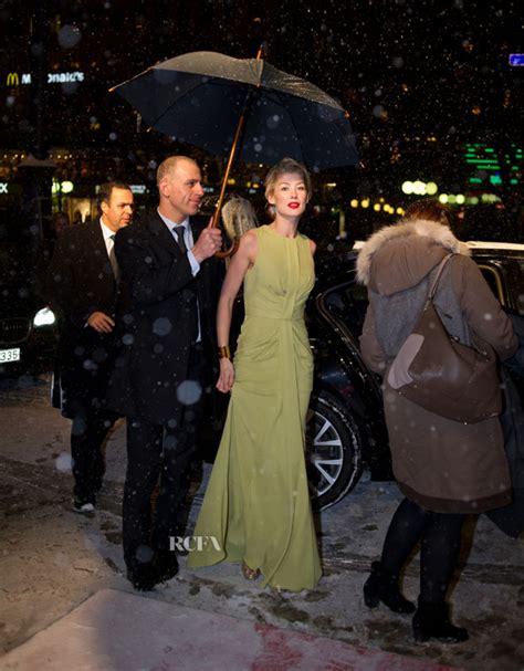 Rosamund Pike - 'Jack Reacher' Stockholm Premiere - Red Carpet Fashion ...