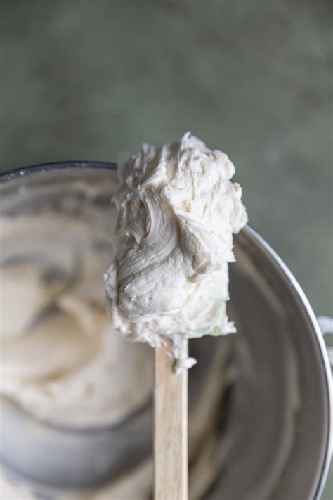 5 Minute Boozy Baileys Frosting - Frosting and Fettuccine