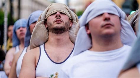 Semana Santa conheça as tradições centenárias de Sevilha