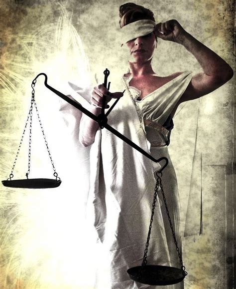 Mi Universar Sin La Venda En Los Ojos Lady Justice Goddess Of