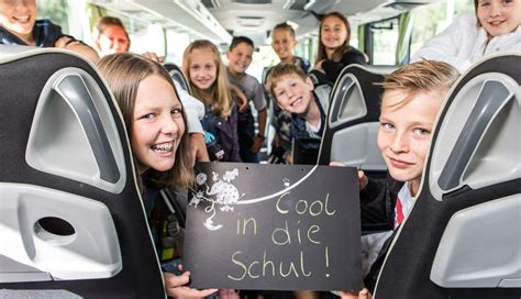 VCÖ verlieh Preis Schüler sammeln für nachhaltigen Schulweg Punkte