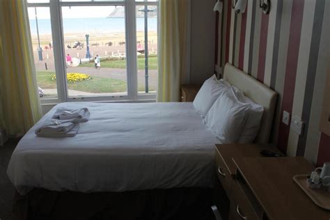 BAYTREE HOTEL • LLANDUDNO • 3⋆ UNITED KINGDOM • RATES FROM £126