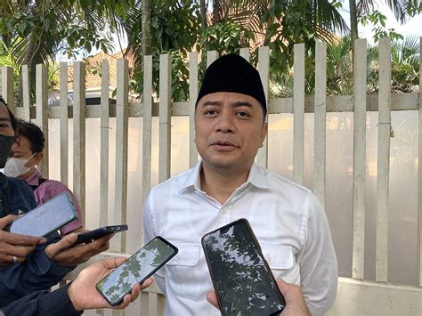 Terapkan Penulisan Aksara Jawa Di Lingkungan Pemkot Surabaya Wali Kota