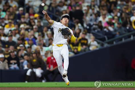 Giants Rookie Lee Jung Hoo Extends On Base Streak To 6 Games Padres