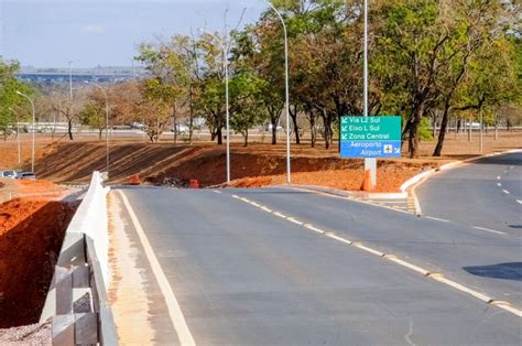 Viadutos Do Corredor Eixo Oeste J Melhoram O Tr Nsito No Final Da Asa