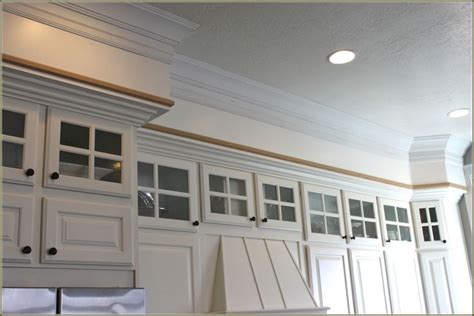 kitchen-cabinet-molding-and-trim-ideas.jpg (1813×1214) | Kitchen soffit, Kitchen cabinets trim ...