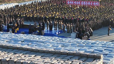 "Co to za prezent?". Ludzie zdenerwowali się na Kim Dzong Una - Podróże