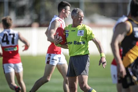 Afl North East Border Umpires Agree To Pay Cut Should Football Return