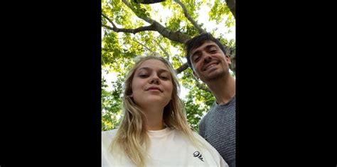 Photo Louane Et Son Compagnon Florian Rossi Sur Instagram Le 13