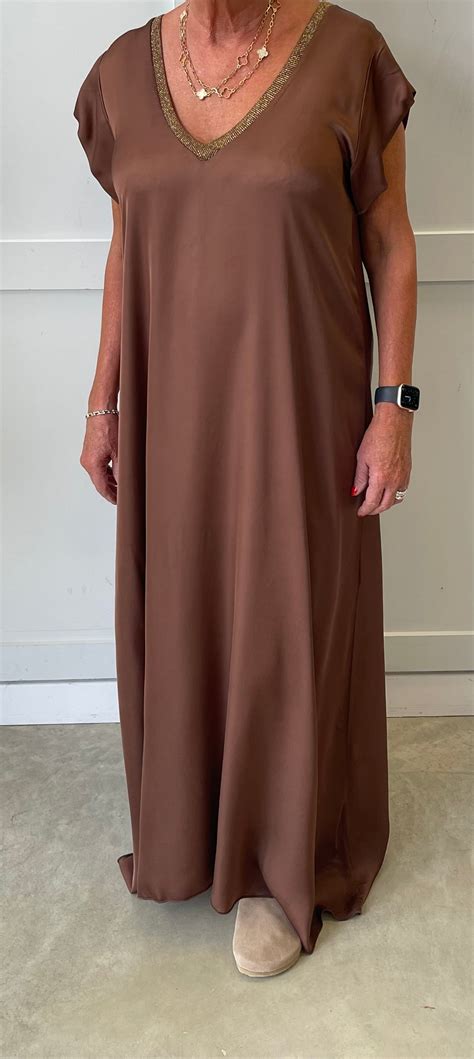 The Margot - Luxury Long Satin Shift Dress – Joss and Florence