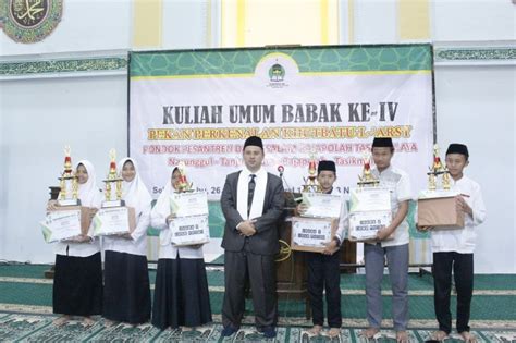 Kuliah Umum Pekan Perkenalan Khutbatu L Arsy Pondok Pesantren