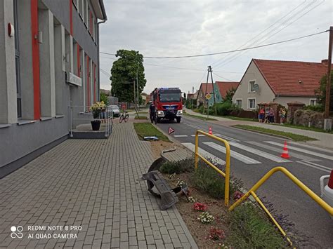 Szczaniec Wypadek Samochodu Osobowego Komenda Powiatowa Pa Stwowej