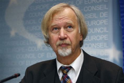 Medical Scandal Or Masterpiece The Truth Behind Maryina Moroz S Surf Resismic