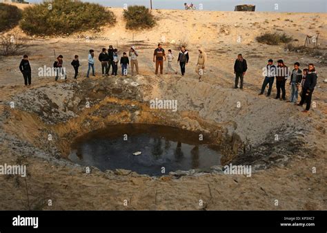 Khan Yunis, Gaza Strip, Palestinian Territory. 13th Dec, 2017 ...