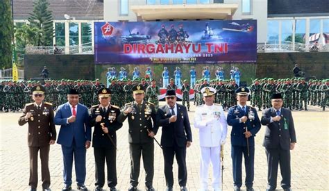 Danlanud Pattimura Hadiri Puncak Perayaan Hut Ke Tni Di Lapangan