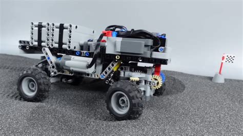 Learn How To Drive In The Sand With This Cool Lego Off Road Build