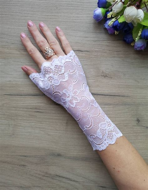 White Fingerless Gloves Bridal Lace Gloves Fingerless Lace Etsy