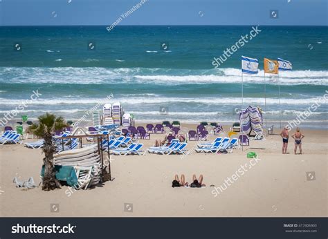 1 Naked Woman Sun Bat Images Stock Photos And Vectors Shutterstock