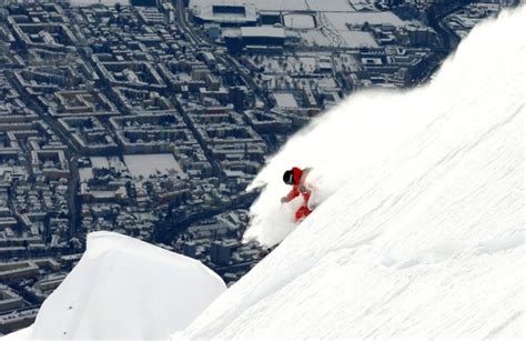 Freeride Skiing Photos (24 pics)