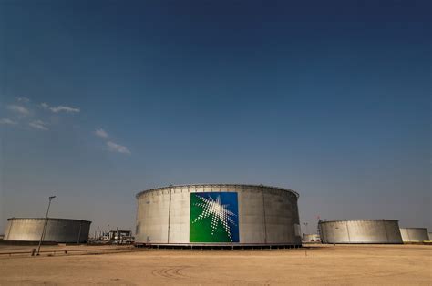 Saudi Oil Giant Aramco To Scale Back Spending After Profit Slump