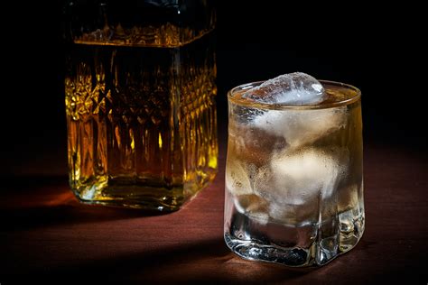 ¿qué Diferencia Hay Entre El Whisky Y El Bourbon Libretilla