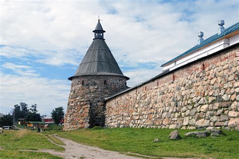 Torre Blanca Del Monasterio De Solovetsky Rusia Imagen De Archivo