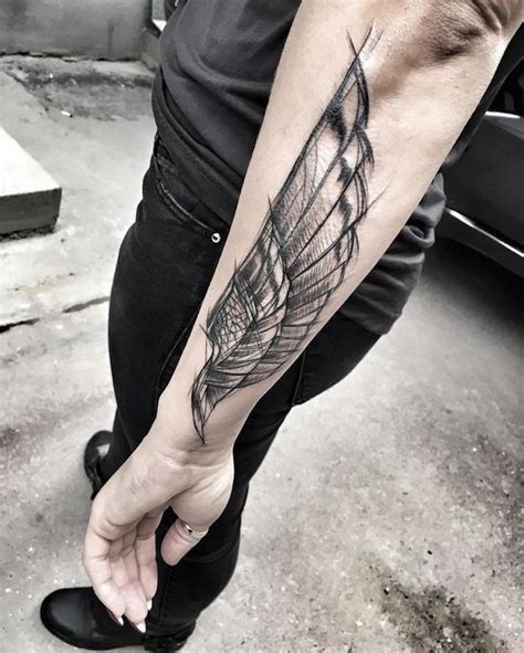 Coole Und Inspirierende Fl Gel Tattoo Designs Und Ihre