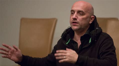 Писатель Захар Прилепин раскритиковал Первый канал