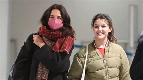 Katie Holmes Pictured With Rarely Seen Daughter Suri Cruise 16 As They Jet Off On Holiday