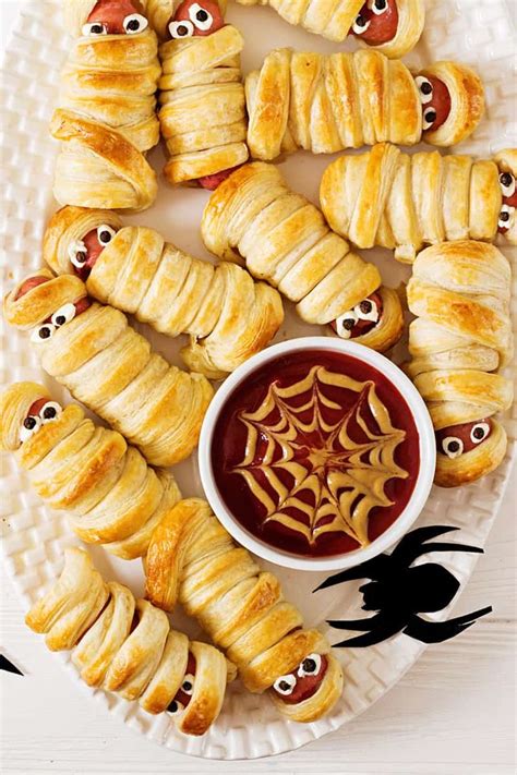 12 Festive Halloween Potluck Ideas Halloween Food Treats Halloween