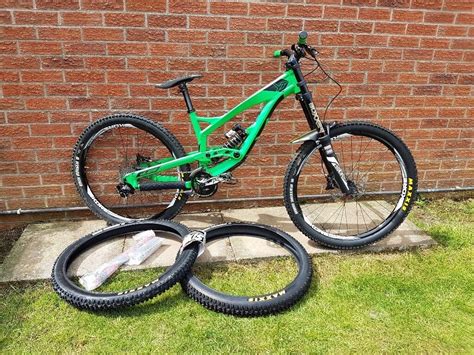 Yt Industries 2016 Tues Racing Green Large In Newton Mearns