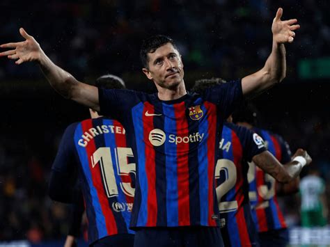 lamine yamal  youngest player   play  barcelona