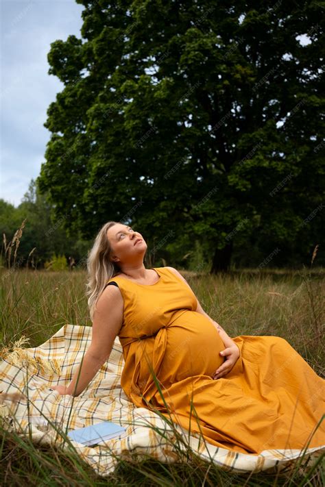 Free Photo Pregnant Plus Size Woman Relaxing