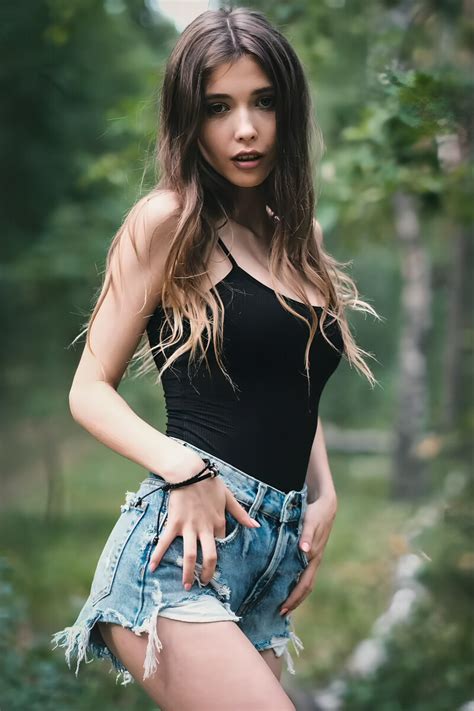 Mila Azul Luscious Fruit Luther Photography Wowgirls 25 Porn Pic