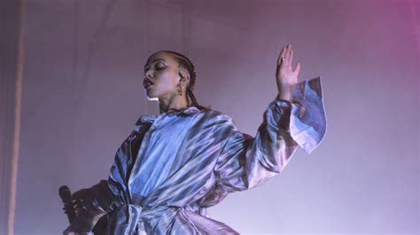 Flood Fka Twigs Mesmerizes In “magdalene” Tour Debut