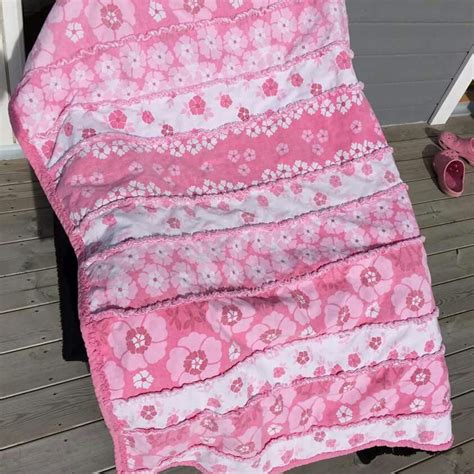 Rag Quilt With Binding Rag Quilt Quilts Quilt Blanket