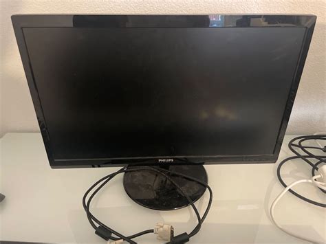 GRATIS Monitor Bildschirm Phillips VGA DVI Kaufen Auf Ricardo