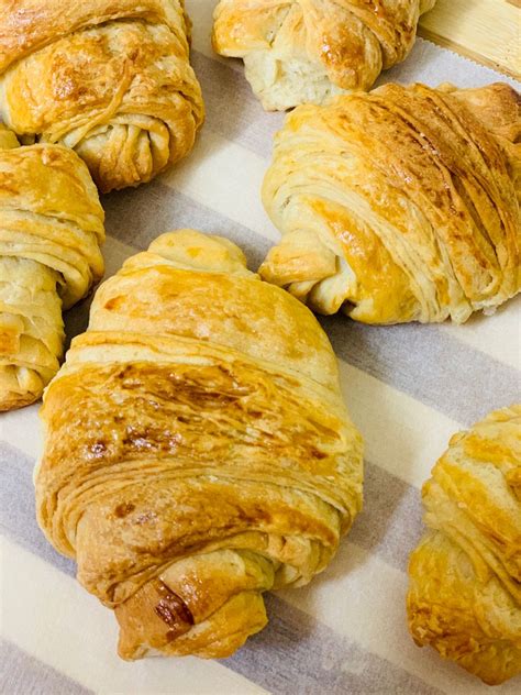 Homemade Croissant Homemade Croissants Croissant Recipe Easy