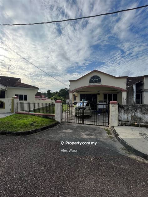 Taman Sri Saujana Kota Tinggi Corner Lot Sty Terrace Link House