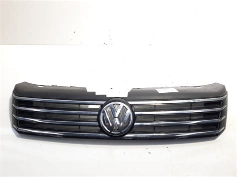 Grila Bara Fata Centrala Sus Cu Sigla Cod 3AA853653 Vw Passat Variant