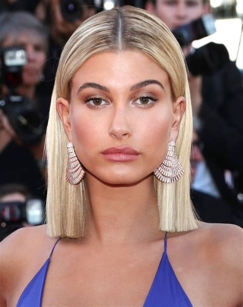 Hailey Baldwins Blunt Bob Hailey Baldwin Hair Short Blonde Hair