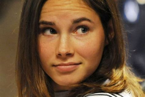 Amanda Knox Faces Backlash After Making A Bad Murder Joke About The Us