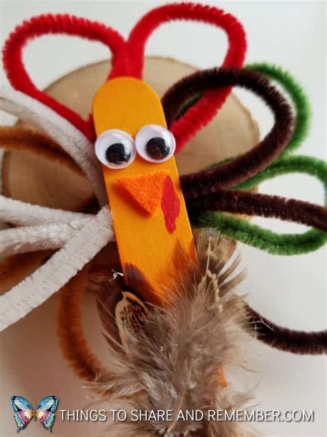 Craft Stick Thanksgiving Turkey Puppet