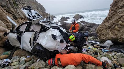 4 Alive In Miracle After Car Plunges Off Northern California Cliff